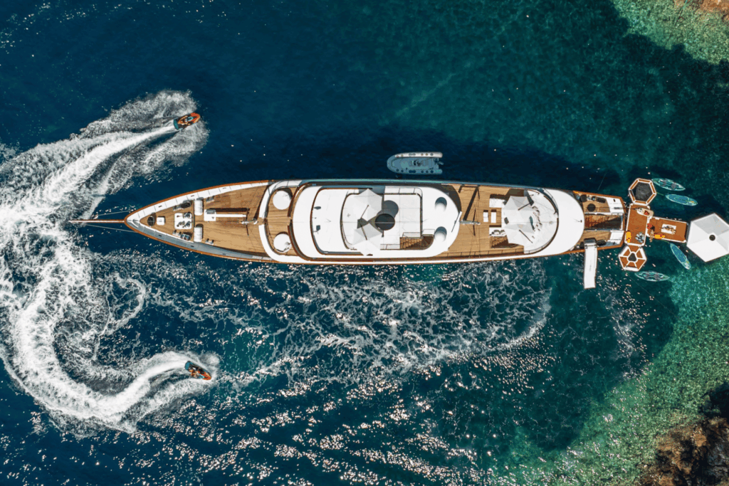 Inside the Ultra-Luxury Charter Market: Retaining UHNW Yacht Clients in an Increasingly Crowded Industry